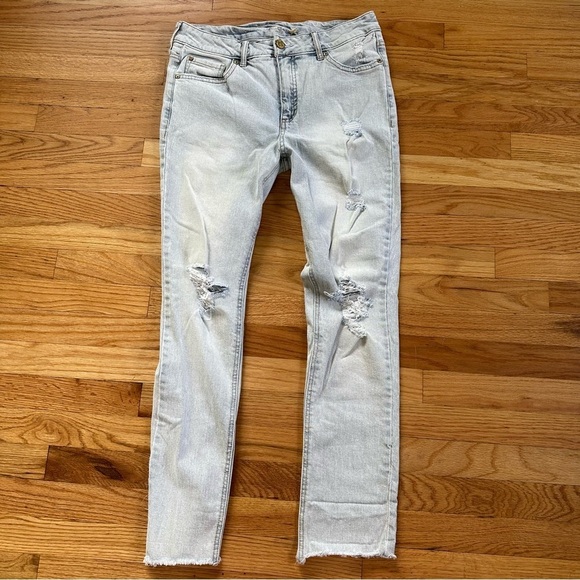 Seven7 Weekend Slim Fit Jean in Light Wash Distressed size 8 - Picture 1 of 11